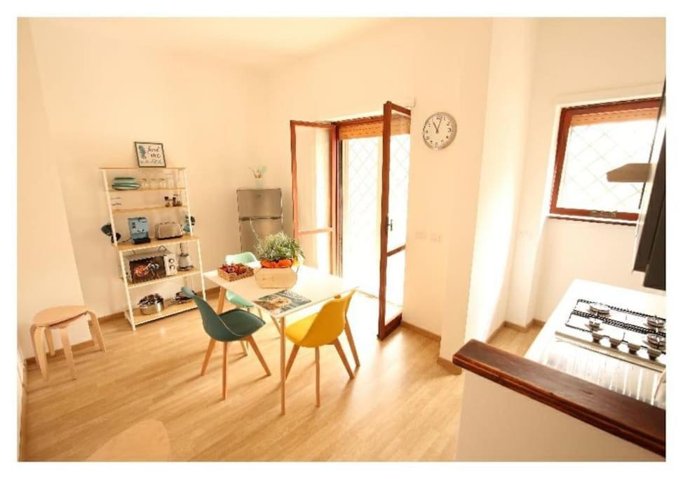 Cozy Coastal Gateway Apartment Лидо ди Остия Екстериор снимка