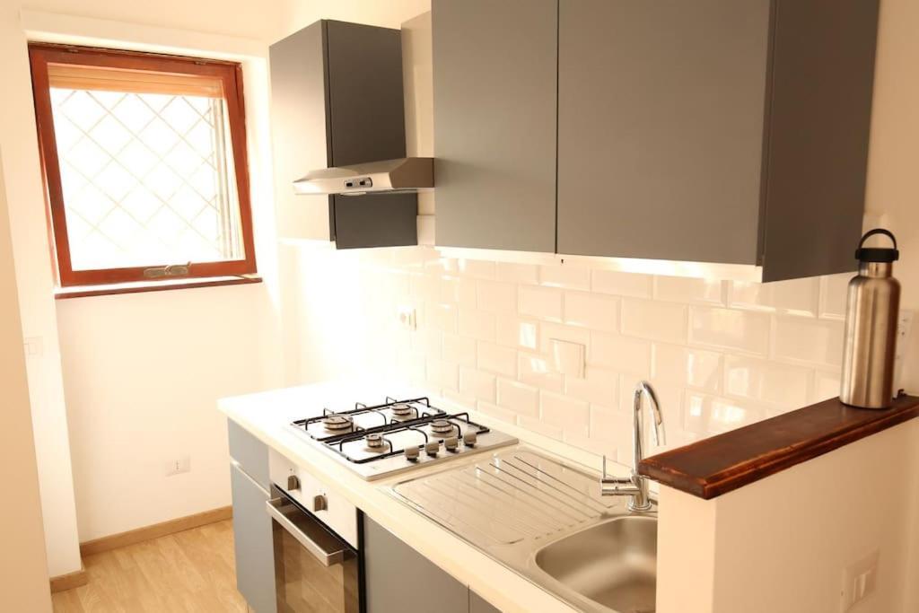 Cozy Coastal Gateway Apartment Лидо ди Остия Екстериор снимка