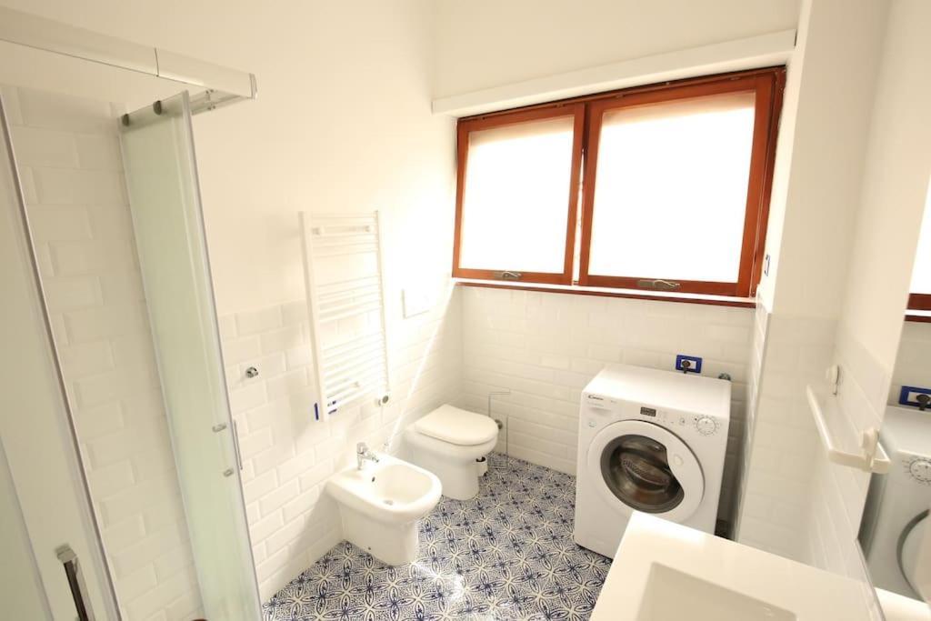Cozy Coastal Gateway Apartment Лидо ди Остия Екстериор снимка